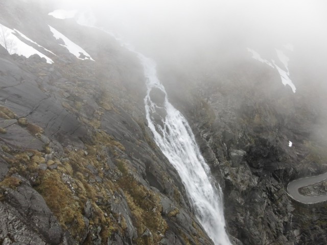 Hurtigruten_2015-06-18_16-36-1